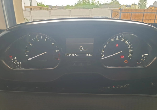 Peugeot 2008 cena 74600 przebieg: 44267, rok produkcji 2019 z Warszawa małe 46